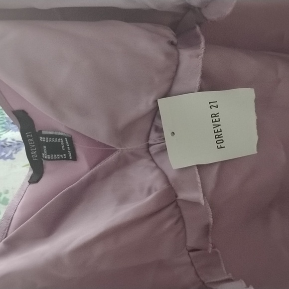 Forever 21 Lavender Silkly Fabric Bodysuit - Picture 5 of 7